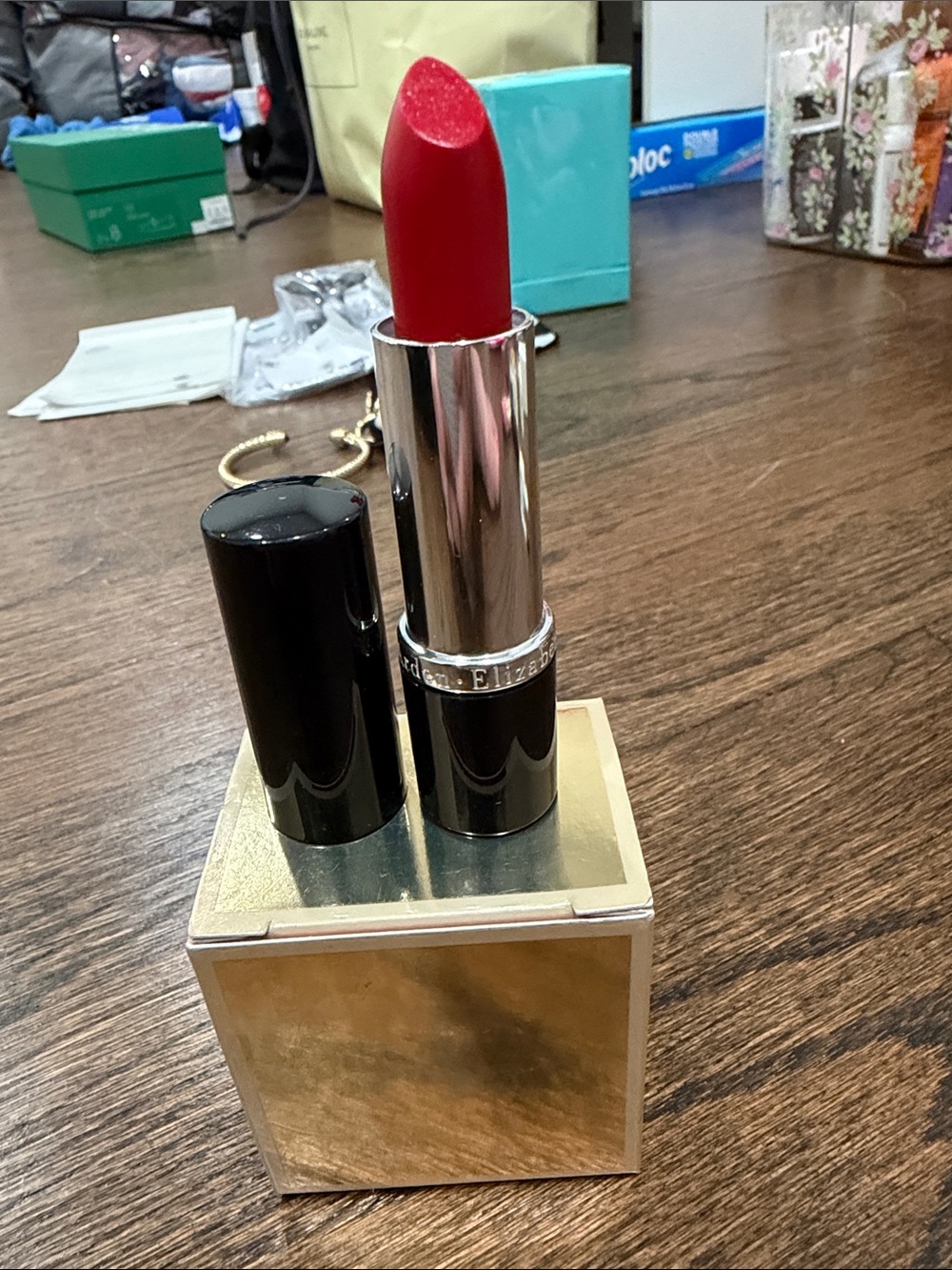 Elizabeth Arden Red Door Red 02